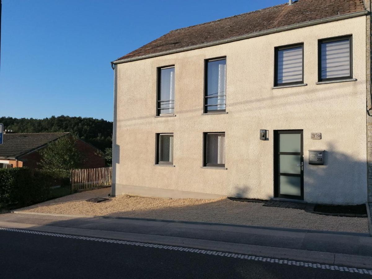 La roche trouée - Maison avec vue à Nismes Exterior foto